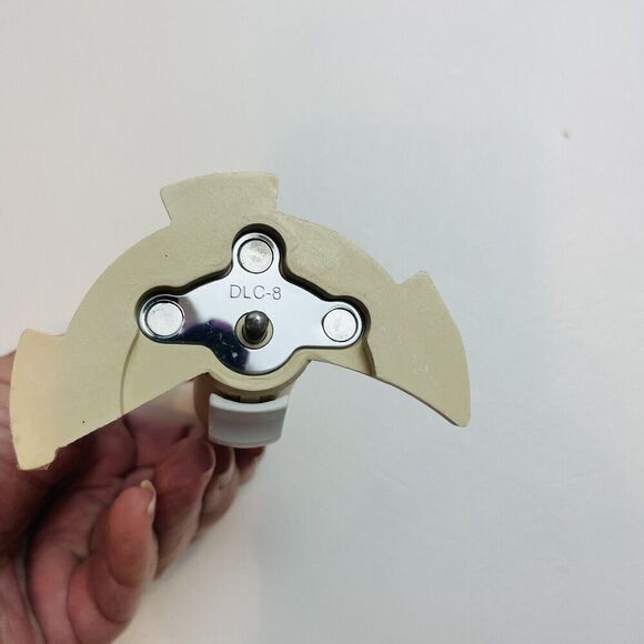 Cuisinart Pro Custom 11 Replacement Stem Part For Shredder Slicer Discs DLC - Picture 3 of 3